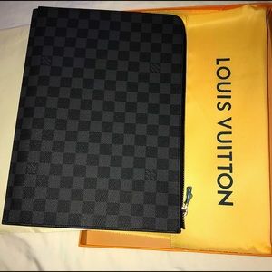 LV DOCUMENT HOLDER